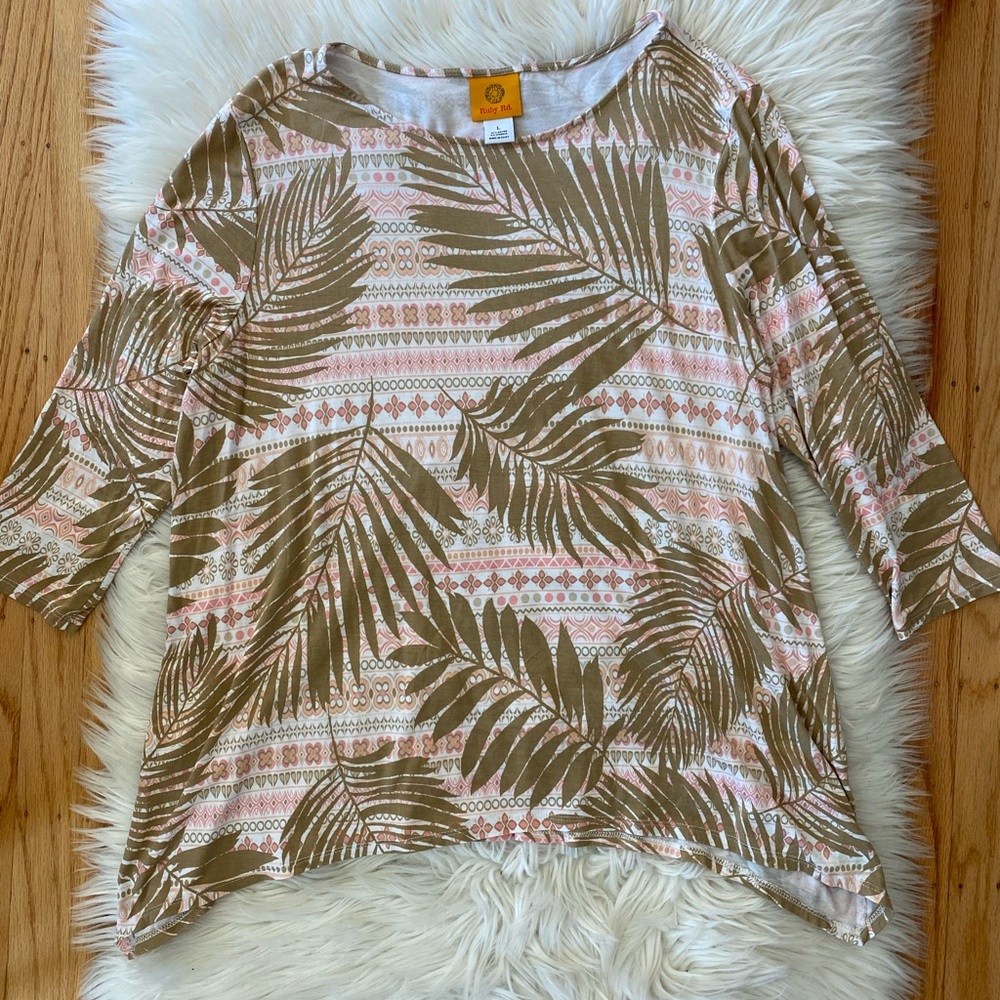 Patterned asymmetrical soft top